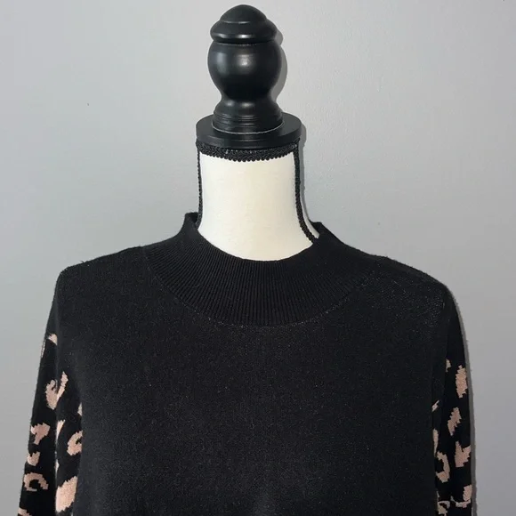 Versona- Cheetah print sweater - Picture 2 of 5